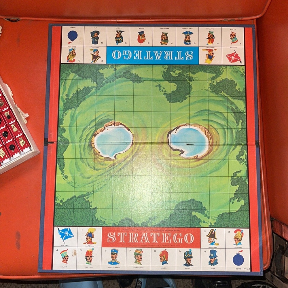 1962 Stratego vintage board game from Milton Bradley - Picture 2 of 6
